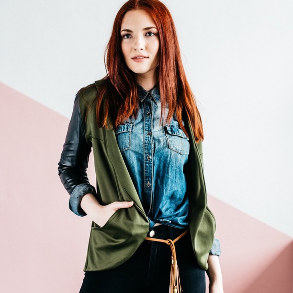 Yellowcake Shop Luxe Tri-Pocket Cardigan Olive - Picture 3 of 8